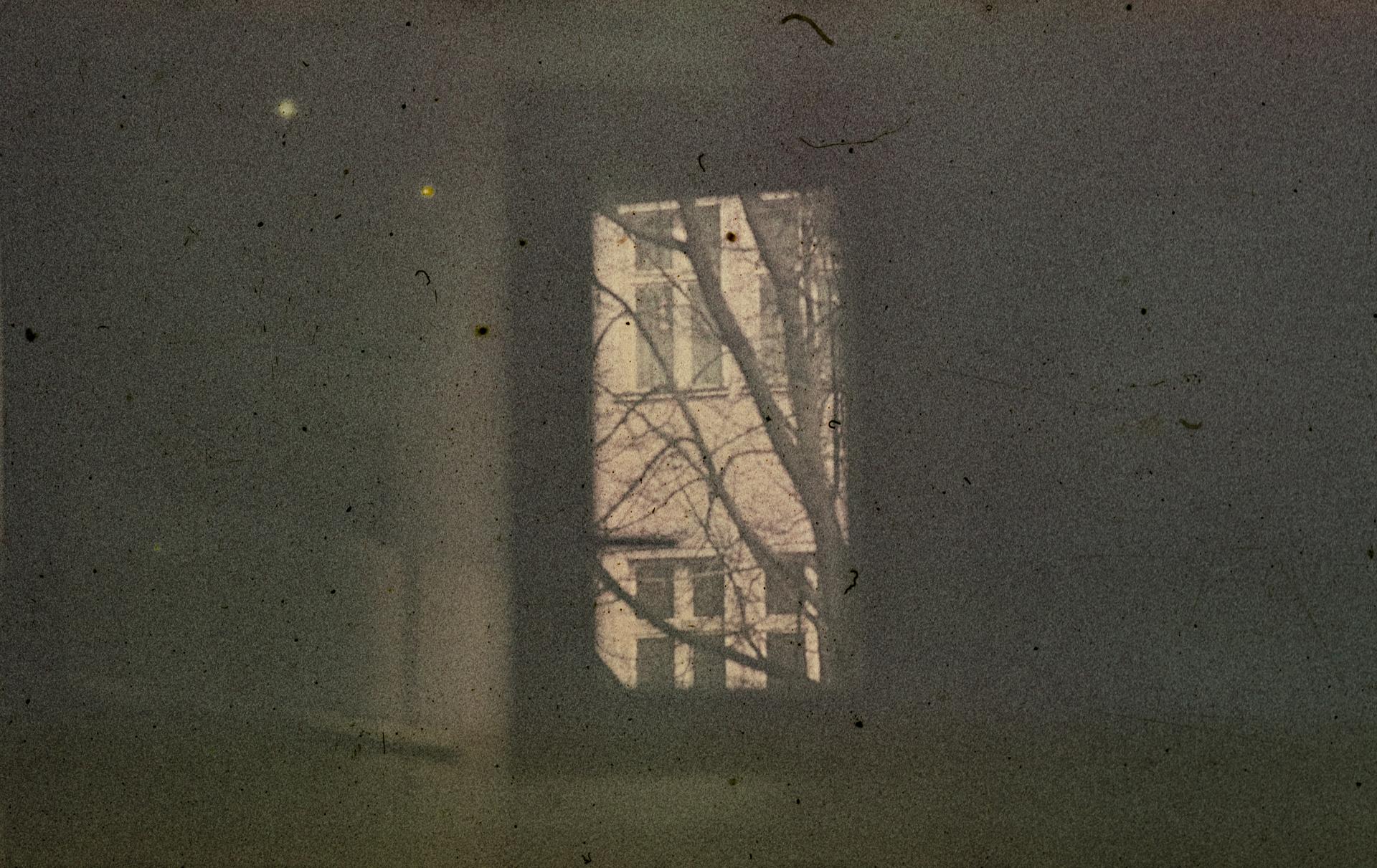 Thumbnail /2022 Berlin/Badfenster AgfaC.jpg